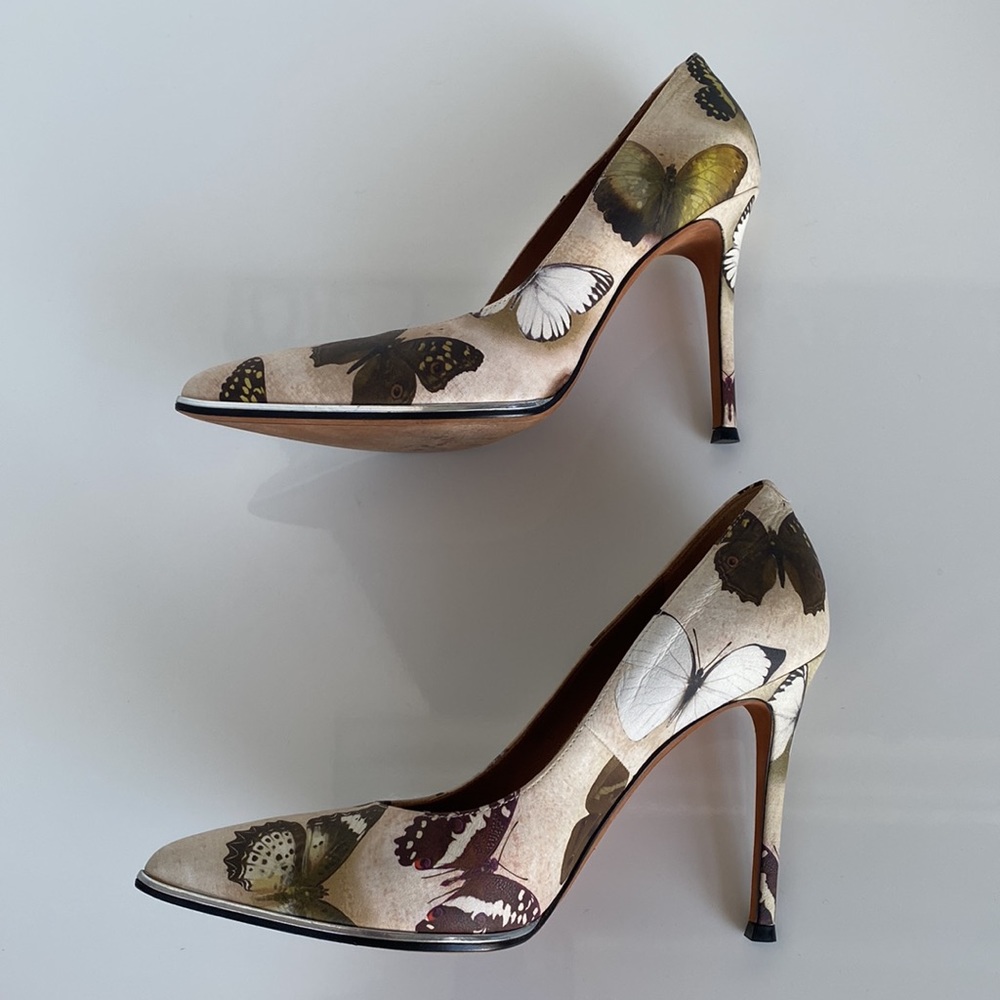 Givenchy Lia Butterfly Print Pumps size 6.5 - Picture 12 of 16